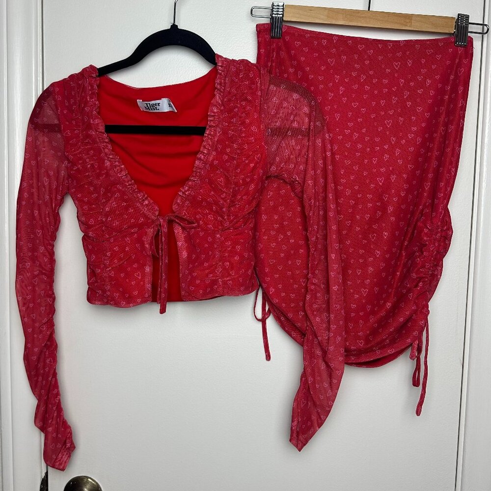 Tiger Mist Two Piece Crop Top Heart Pattern Mini Skirt Set XS/S